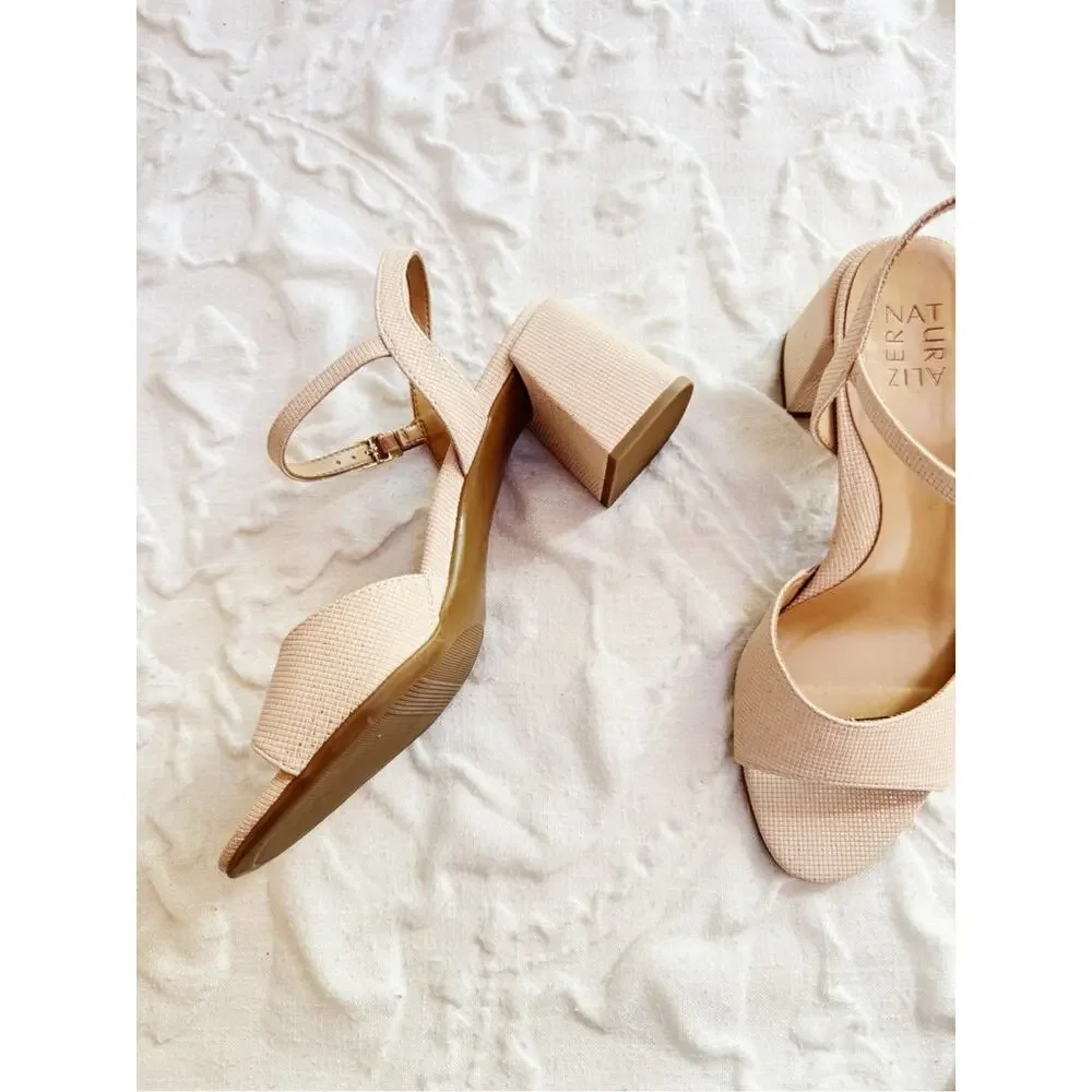 Naturalizer Daisy Sandal Size 10 New